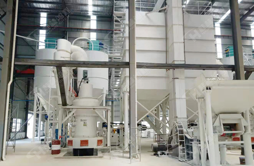 HC縱擺式磨粉機(jī)生石灰粉磨機(jī)精彩客戶現(xiàn)場，速來圍觀！