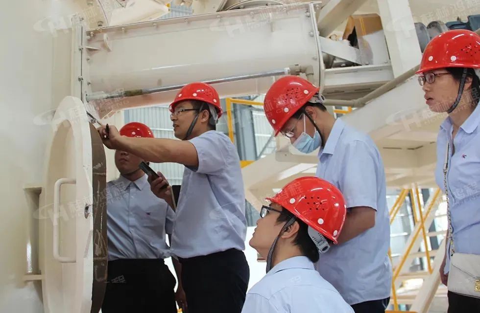 再創(chuàng)輝煌！桂林鴻程礦山設(shè)備磨粉機(jī)2022銷售大會(huì)圓滿召開